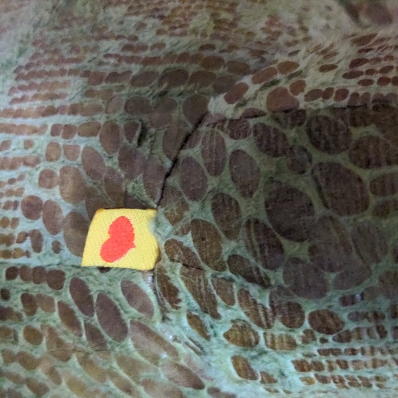 Build a bear discontinued scaled T-Rex with sounds - Picture 6 of 6